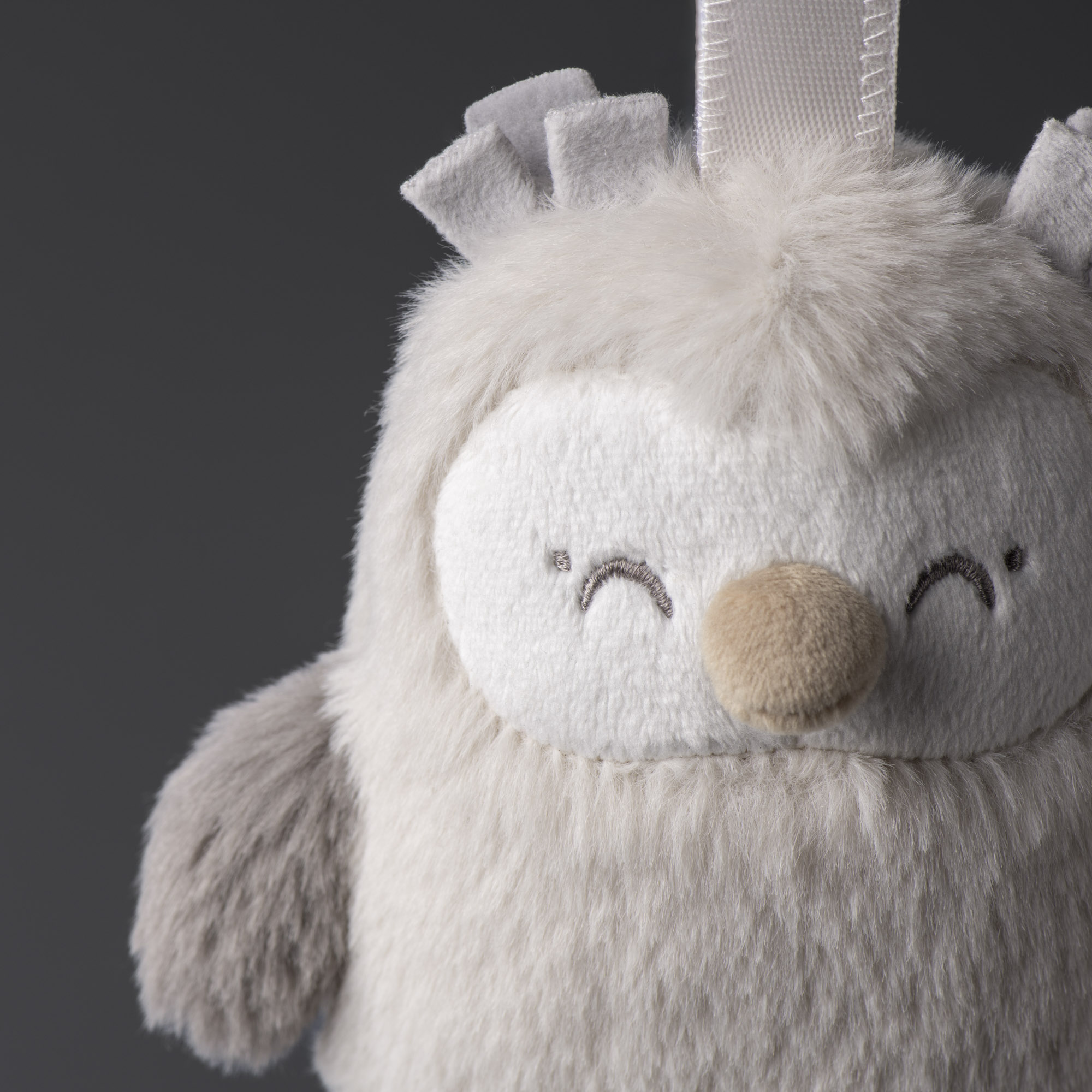 Jemný, plyšový materiál